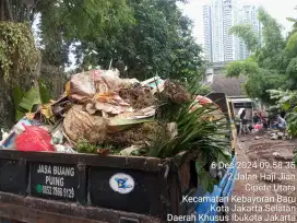 Jasa buang puing angkut tanah