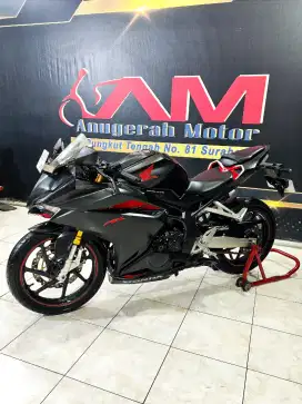 CBR 250RR ABS KM.13RB  black Matte mewah. Anugerah motor rungkut