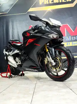 CBR 250RR ABS KM.13RB  black Matte mewah. Anugerah motor rungkut