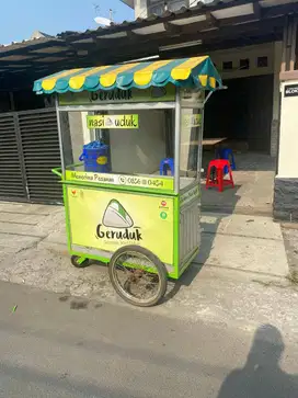 Lowongan kerja sampingan, tanpa ijasah (jualan nasi uduk gerobakan)