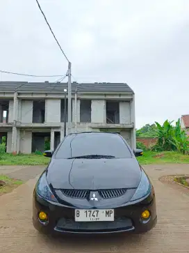 Mitsubishi Grandis 2007 Bensin