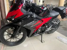 Dp500rb Cbr 150 r hitam merah low km 2019 gbm