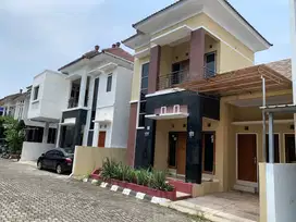 Disewakan Rumah 2 Lantai Semi Furnish Lokasi Umbulharjo