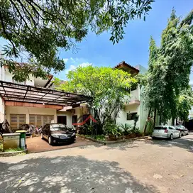 Rumah Cantik Nuansa Bali Dalam Town House