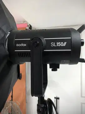 Godox SL 150 II