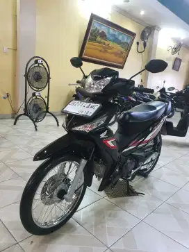 New Supra X 125 F1 SW 2024 Cantik Sekali-Odometer 1.300 KM-plaza motor