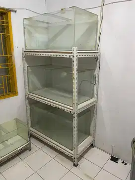 Jual aquarium borongan dengan rak besinya