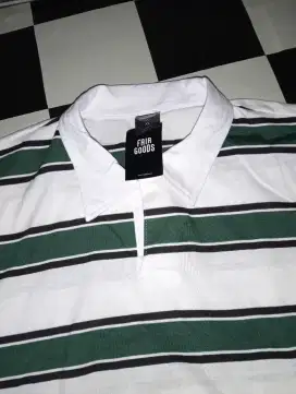 Di jual Tshirt polo baru,Lokasi cawang,Size XL,masih bagus bgt yaa.