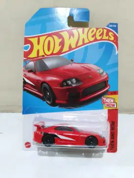 Hot wheels toyota supra merah