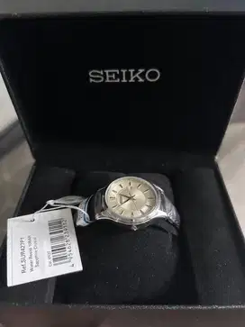 Seiko Classic SUR427P1