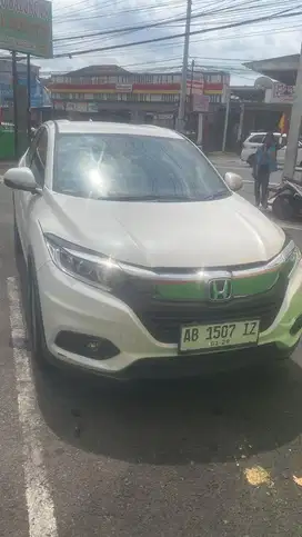 Jual HRV NIK 2018 akhir (facelift)milik pribadi tanpa perantara 205 jt