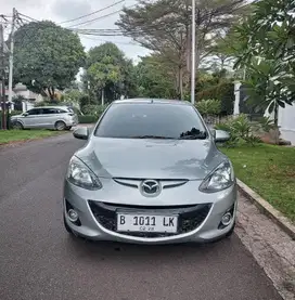 Mazda 2 HB Sport AT 2012 putih TERMURAH JAMINAN GARANSI