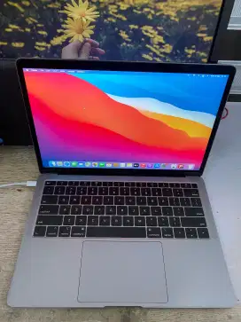 MacBook Air 2020 13inch Core i3 8/128GB Second Original