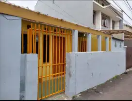 Di kontrakan rumah tahunan