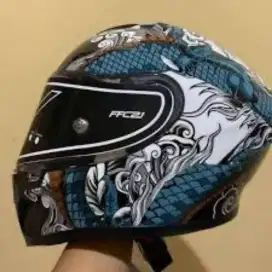 Dijual helm rev ffcs21 Ryujin jarang dipake kondisi mulus nego