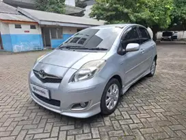 DP HANYA 5% !! Toyota Yaris 1.5 E Bensin-MT 2011 BOO