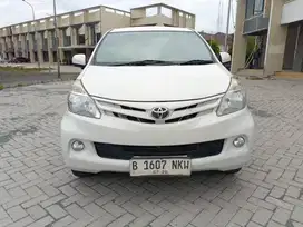 Toyota New Avanza E 1.3 At 2013 doble airbag Cash 97 jt TDP bayar 3 jt