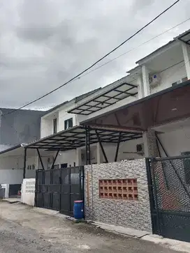 Rumah dengan lokasi pinggir jalan dan promo harga akhir tahun
