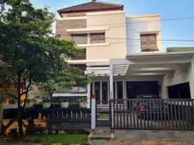 Dijual Rumah Siap Huni Dekat LRT di Caman Bekasi