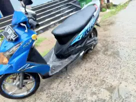 Dijual Motor Yamaha Mio Tahun 2012 kondisi bagus sekali