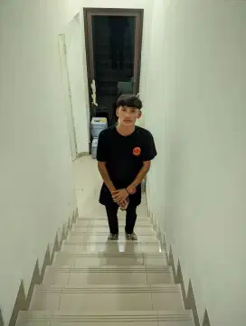 Cari perkerjaan apa aja yang penting halal