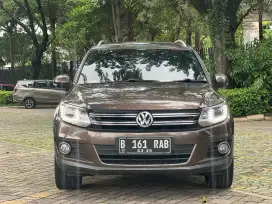 Mobil enak bgt ini VW Tiguan 1.4 TSI Highline AT 2014 Cokelat