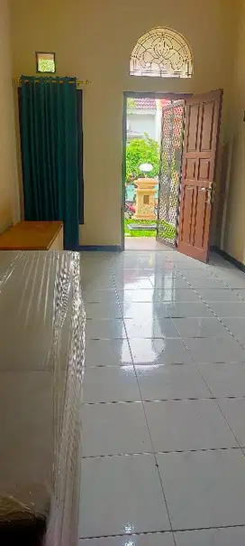 Disewakan Rumah Semi Furnish di Tembalang dekat Kampus Undip