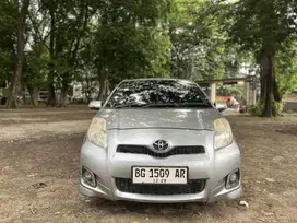 Toyota Yaris 1.5 E Bensin-AT 2013