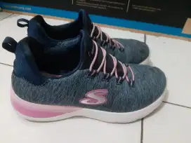 Sepatu Anak Cewek merk Skechers Original