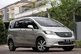 Honda Freed PSD 2010 Silver Istimewa