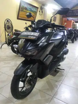 New Vario 160 CBS 2023 Cantik-Mantap Odometer 8.000 KM-plaza motor