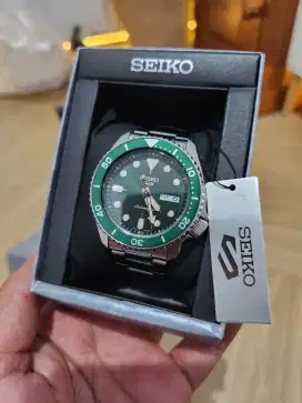 Seiko 5 Sports SRPD63K1 Automatic Hulk Green Dial Stainless Steel