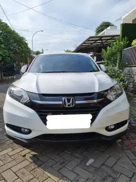 Honda Hrv 2018 putih matic odo low 41rb plat L