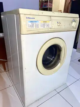 Dryer / Pengering Elektrolux 8 kg