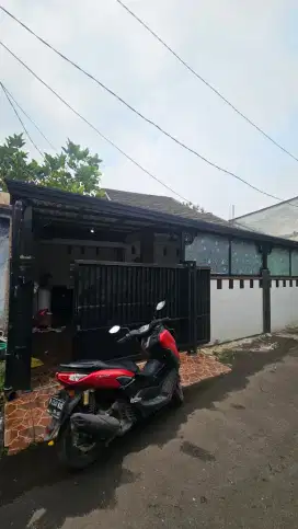 Dijual Rumah Strategis Griya Serpong Tangerang Selatan