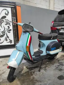 VESPA PX 82 Siap Menemani Harimu...