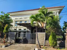 DIJUAL RUMAH CANTIK SIAP HUNI DI MANYAR SURABAYA