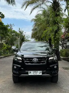 Toyota Fortuner VRZ TRD automatic