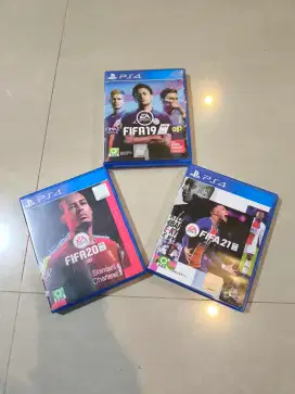 3 KASET PS 4 FIFA 19,,20,21,22 DAN 23 PRELOVED