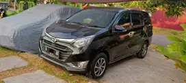 Jual mobil Daihatsu Sigra R Matic warna Hitam pemakaian Pribadi