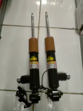 Shock absorber buat mobil Toyota Lexus nx F-sport belakang pakek kebel