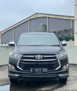 Toyota Kijang Innova Venturer Diesel AT 2.4 2020 Hitam cash Ganjil