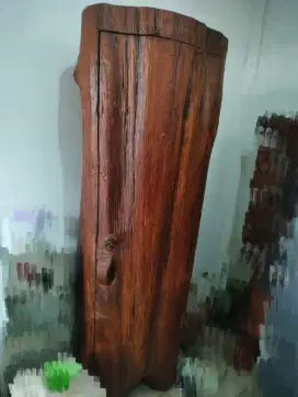 Lemari Antik Pohon Jati