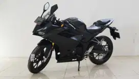 Honda New CBR 150R bergaransi mesin 5000km