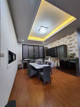 RUMAH MEWAH SEMI FURNISH DI SETRARIA PASTEUR DKT MARANATHA BANDUNG