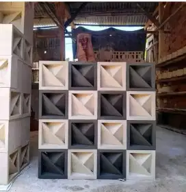 Rosterbeton bermacam motif barang stock ready