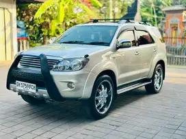 DI JUAL FORTUNER G LUX 2006 murah