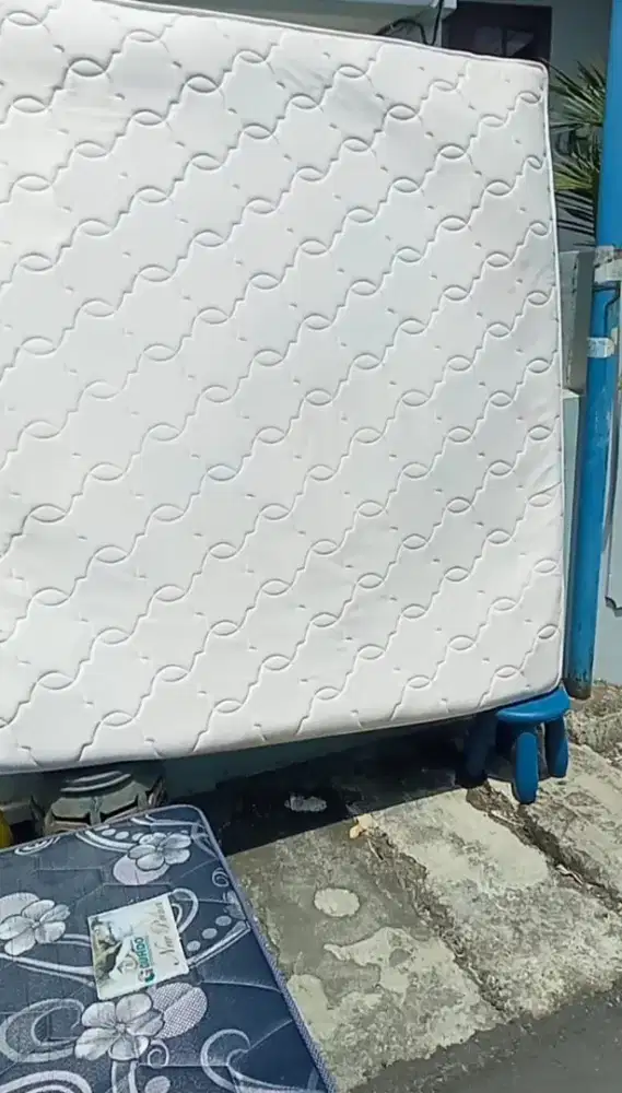 Jasa cuci sofa,kasur jok mobil