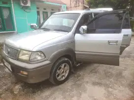 Toyota Kijang 2002 Bensin