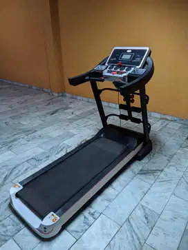 Treadmill Elektrik Sport Preloved Model S900DS Besar 2,5HP Running Pad